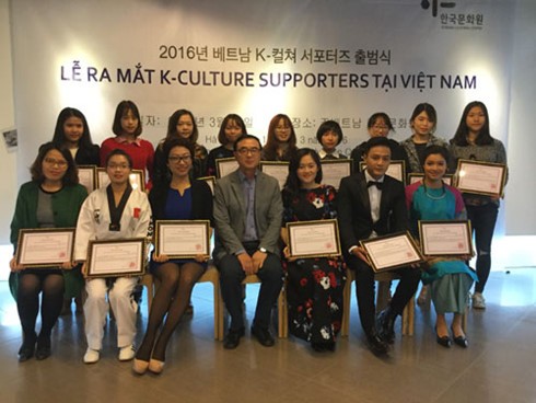 K-culture supporters organize group in Vietnam