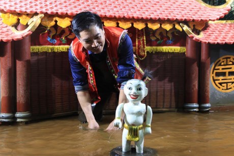 越南木偶戏艺术家潘清廉将参加2017年国际木艺术文化节