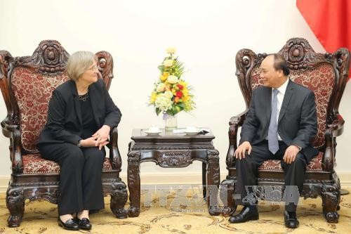 越南政府总理阮春福会见哈佛大学校长