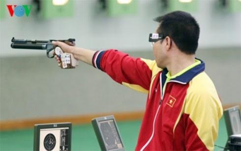 越南选手黄春荣在2017年东南亚射击锦标赛上打破纪录