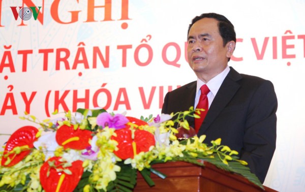 越南祖国阵线和政治社会组织与报恩答义工作