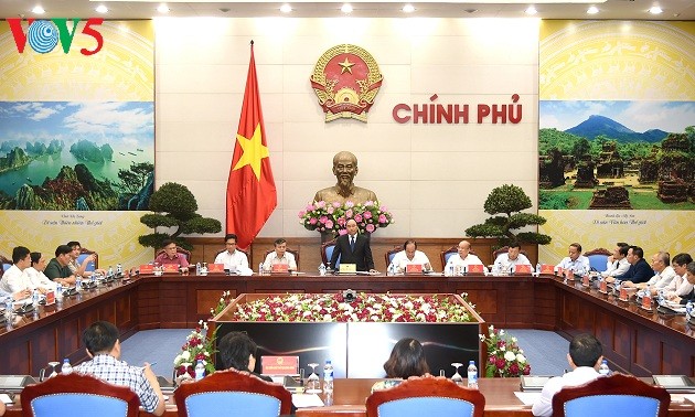 越南政府继续推动行政手续改革