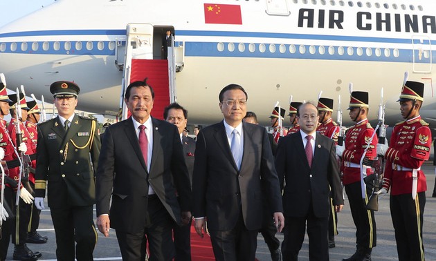 中国总理李克强对印度尼西亚进行访问