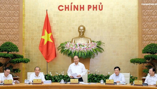 越南政府举行8月例行记者会 通报多项舆论关心的问题