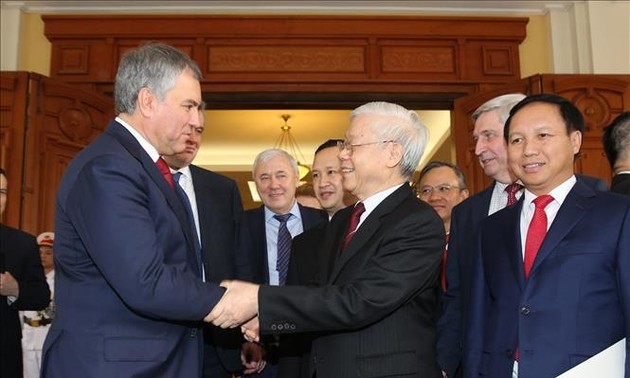 俄罗斯国家杜马主席沃洛金结束对越南的正式访问
