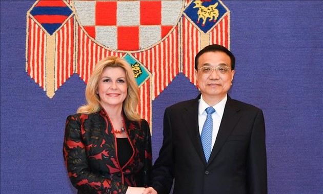 第8次中国-中东欧领导人会晤在克罗地亚举行
