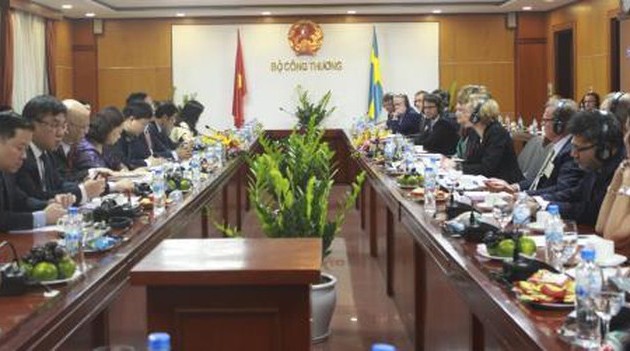 越南和瑞典推动经贸关系