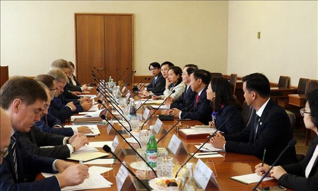 越南内务部部长黎永新对俄罗斯进行工作访问