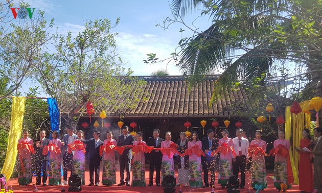 2019年第5次越南与世界丝绸和土锦布文化节