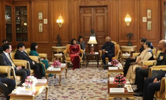 越南国家副主席邓氏玉盛会见印度总统拉姆·纳特·科温德