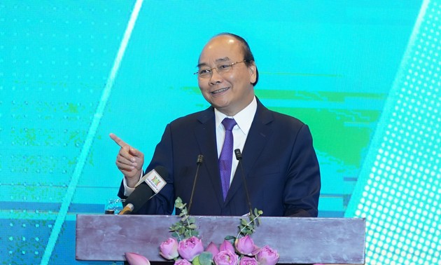 阮春福出席2020年河内-投资合作与发展投资促进会