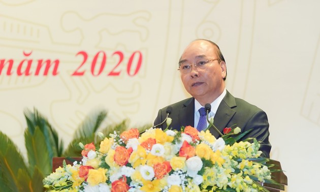 阮春福总理：人民公安力量必须在各方面坚持党的绝对、直接和全面领导原则