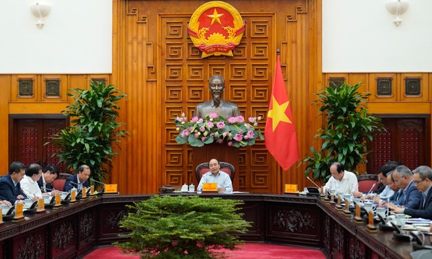 越南政府总理阮春福：为第37届东盟峰会做最好的准备