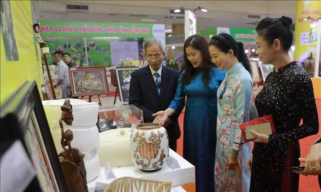2020年越南手工艺村及产品博览会开幕