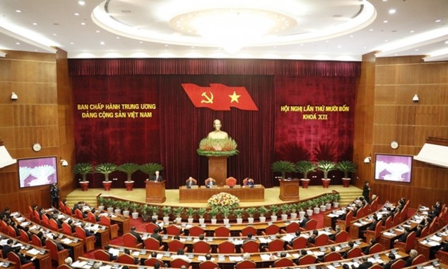 越共十二届中央委员会十四次会议进入第二天