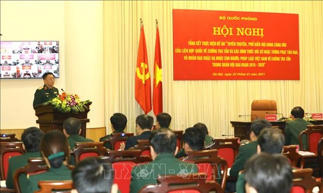 提高干部战士实施联合国反酷刑公约和越南反酷刑法律的责任意识