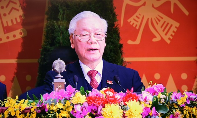 老挝人民革命党总书记通伦·西苏里向越共中央总书记阮富仲致贺电