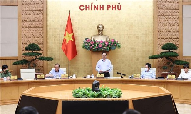 越南政府总理范明政要求更有力防控新冠肺炎疫情