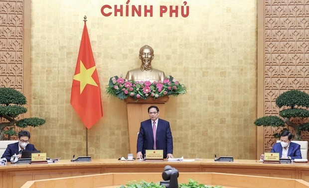 越南政府总理范明政主持政府法律起草工作会议