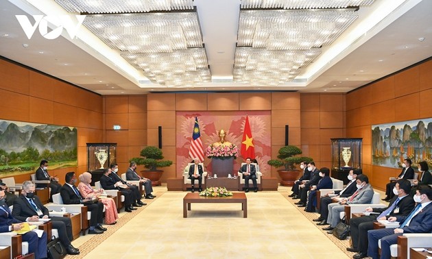 越南和马来西亚加强海上交流与合作，营造和平、稳定、合作、发展的地区环境