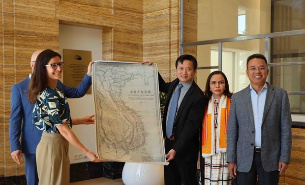 越南向欧洲历史博物馆赠送“安南大国地图”