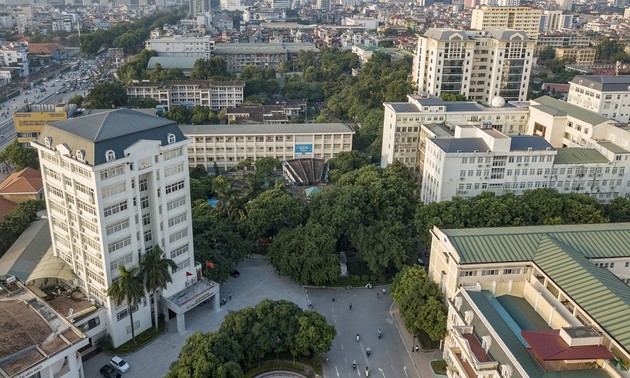 越南有 11 所大学进入 2023 年亚洲大学排行榜