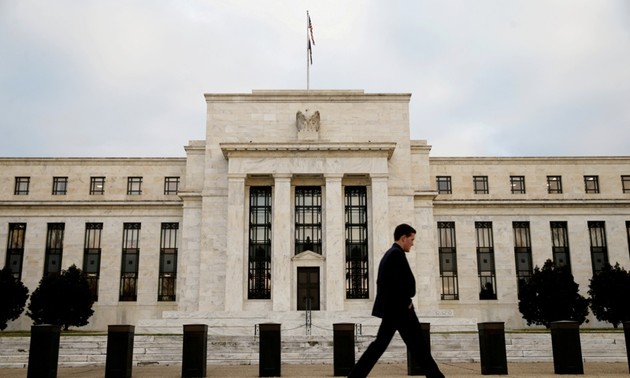 美联储连续第二次维持利率不变