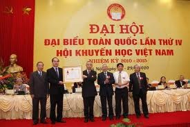 Mitglieder der vietnamesischen Lernförderungsorganisation tagen in Hanoi