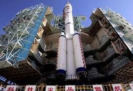 China schickt zwei Satelliten ins All