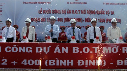 Baustart der Nationalstraße Nummer 1A bei Binh Dinh