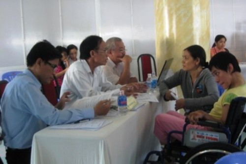 Arbeitsmarkt für Jobsuchende mit Behinderung in Hanoi