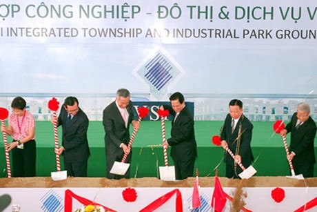 Singapurs Premierminister Lee Hsien Loong beim Spatenstich der Industriezone VSIP in Quang Ngai
