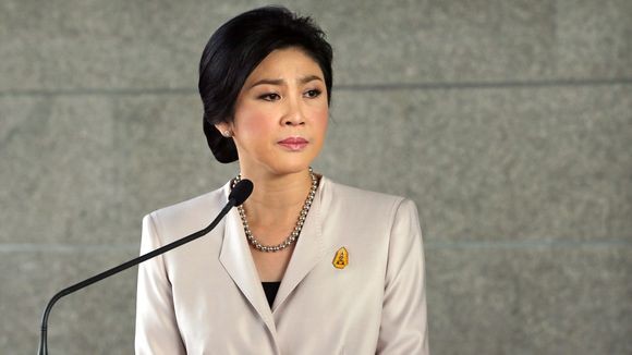 Thailands Premierministerin kündigt Fahrplan für Reform an