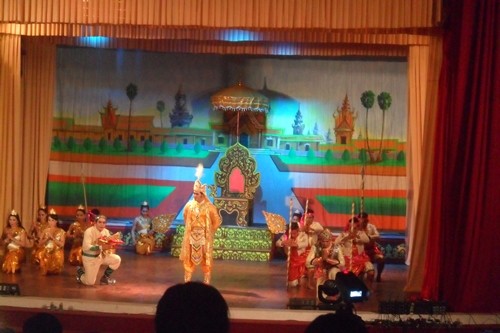 Du Ke-Bühnenkunst der Khmer-Volksgruppe im Süden