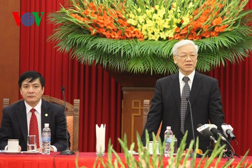 KPV-Generalsekretär Nguyen Phu Trong: Entwicklung der Unternehmen im Interesse des Landes