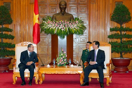 Premierminister Nguyen Tan Dung empfängt Thailands Verteidingungsminister Wongsuwon