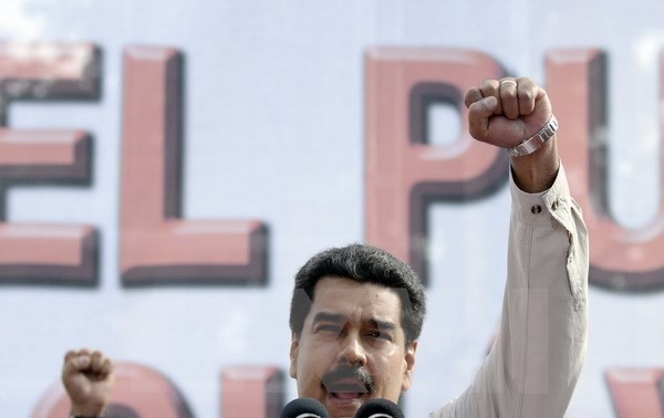 Venezuelas Parlament erteilt Präsident Maduro Sondervollmachten
