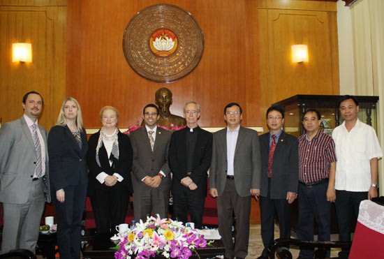 Eine Delegation der US-Kommission für Religionsfreiheit besucht Vietnam