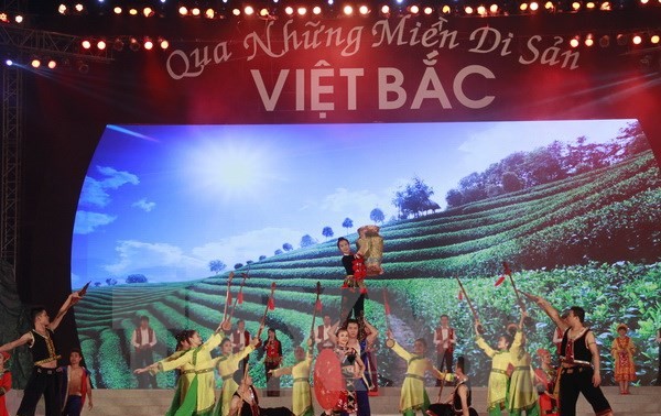 Eröffnung des Reiseprogramms “Durch die nördlichen Regionen Vietnams”