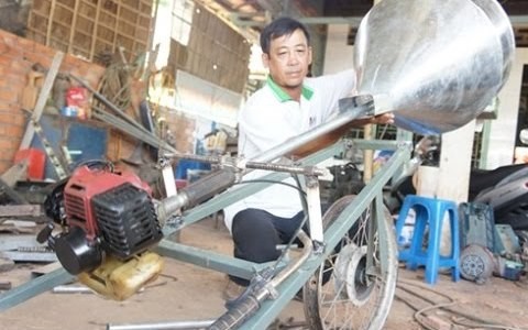  Nguyen Van Lang erfindet nützliche landwirtschaftliche Maschinen