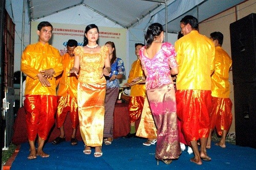 Einzigkeit der traditionellen Tänze der Khmer