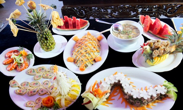 Hue-Festival: Forum über Speisen im Kaiserpalast und traditionelle Speisen
