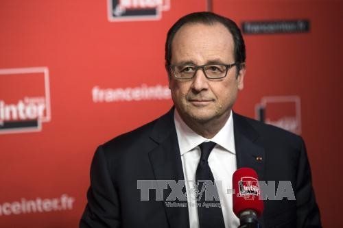 Frankreichs Präsident Francois Hollande warnt vor Terrorgefahr bei Fußballeuropameisterschaft