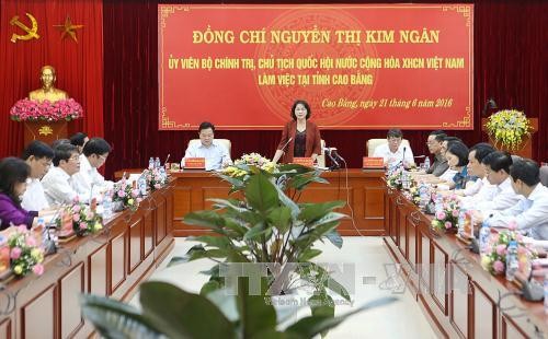 Parlamentspräsidentin Nguyen Thi Kim Ngan besucht Cao Bang