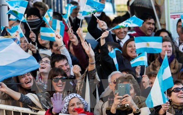  Argentinien feiert den 200. Jahrestag der Unabhängigkeit