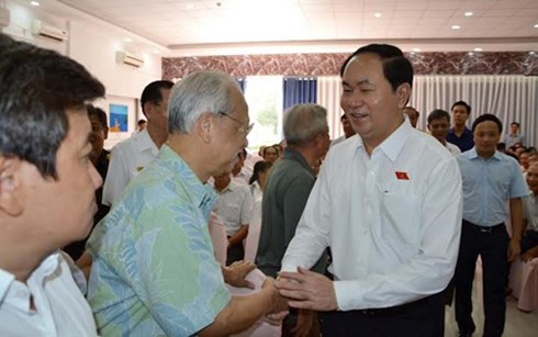 Staatspräsident Tran Dai Quang trifft Wähler in Ho Chi Minh statt