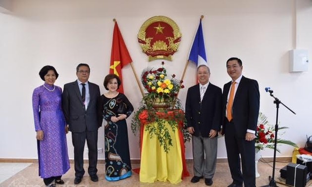 Vietnam hat Honorakonsulat in New Caledonia in Frankreich