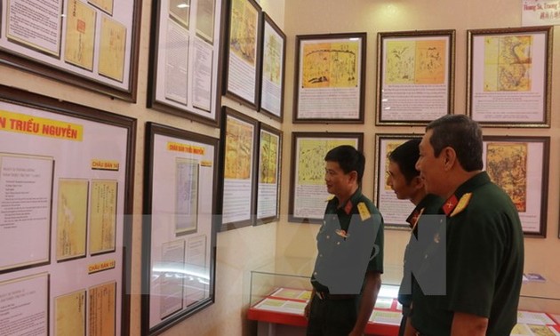 Ausstellung von Landkarten und Dokumente in Can Tho über Hoang Sa und Truong Sa