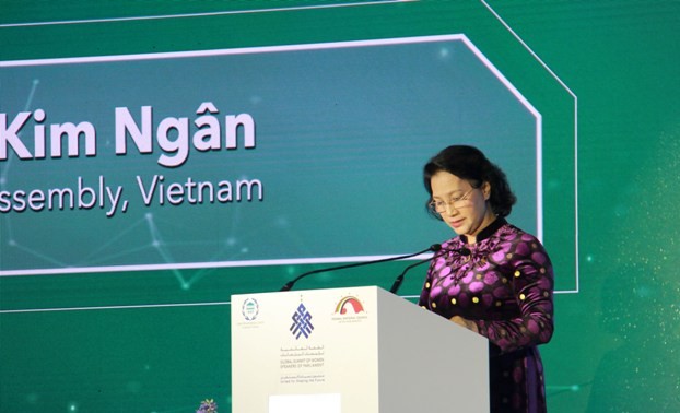 Parlamentspräsidentin Nguyen Thi Kim Ngan: Einigkeit für eine gesunde und grüne Erde