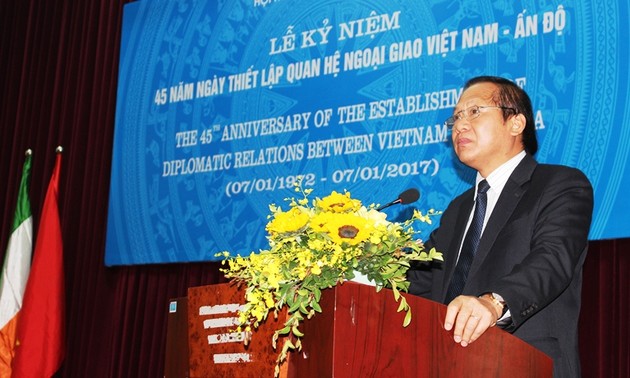Feier zum 45. Jahrestag der Aufnahme diplomatischer Beziehungen zwischen Vietnam und Indien